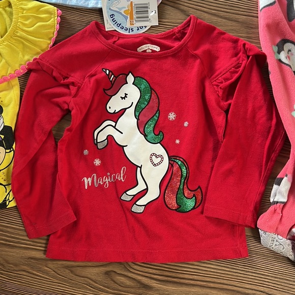 Disney & Holiday Time Toddler Girls Clothing Bundle Size 2T & 3T - Picture 4 of 11
